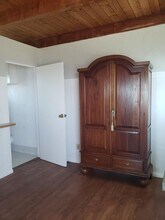 1324 W 35th St in San Pedro, CA - Foto de edificio - Building Photo