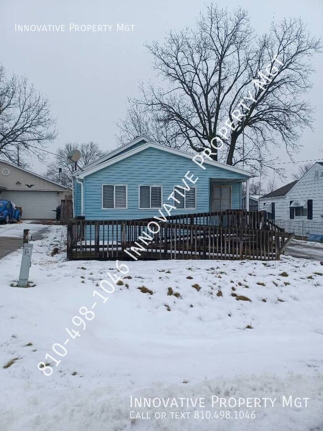 1124 W Bergin Ave in Flint, MI - Building Photo - Building Photo