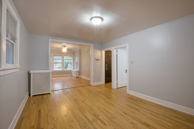 4907 N Janssen Ave in Chicago, IL - Building Photo - Building Photo