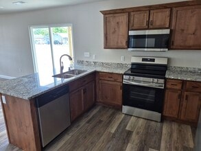 502 N Devon St in Webb City, MO - Building Photo - Building Photo