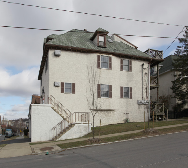 329-331 S Webster Ave in Scranton, PA - Foto de edificio - Building Photo