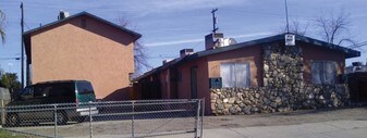 1620 Oregon St in Bakersfield, CA - Building Photo