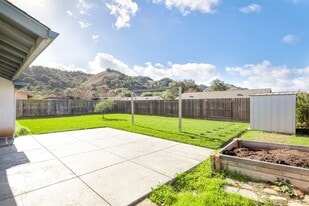 553 Foxen Ln in Los Alamos, CA - Building Photo