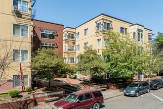 Dawson Park Apartments in Portland, OR - Building Photo - Building Photo