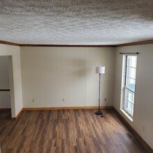 315 High Meadows Village Dr in Powell, OH - Foto de edificio - Building Photo