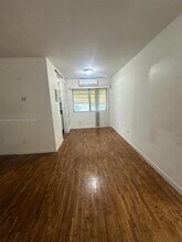 17051 NE 23rd Ave in North Miami Beach, FL - Building Photo - Building Photo