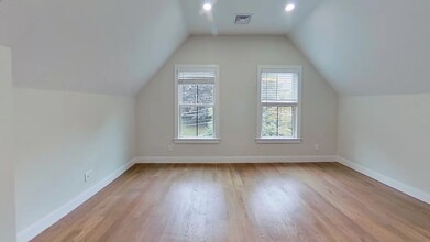 153 Foster St, Unit 3 in Boston, MA - Building Photo - Building Photo