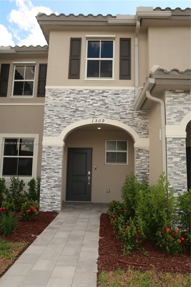 1509 SE 27th Rd in Homestead, FL - Building Photo - Building Photo