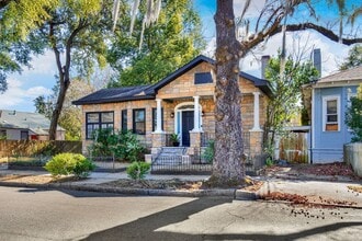 805 E 32nd St in Savannah, GA - Building Photo - Building Photo