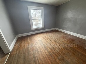 195 Parsells Ave in Rochester, NY - Building Photo - Building Photo