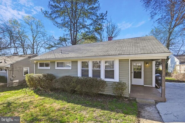 property at 1123 Parrish Dr