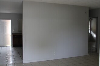 4130 SW 19th St in West Park, FL - Building Photo - Building Photo