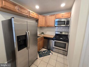 3925 Terrace St in Philadelphia, PA - Building Photo - Building Photo