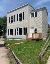 1029 Walker Ave NW in Grand Rapids, MI - Building Photo - Building Photo