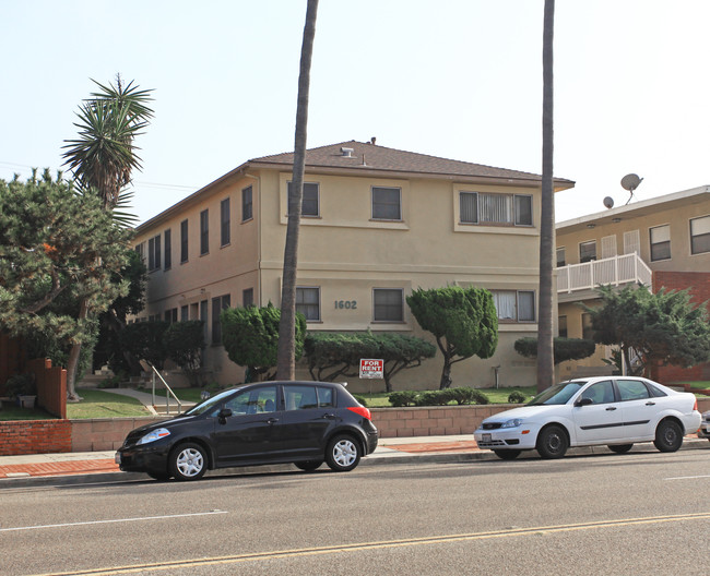 1602 S Catalina Ave in Redondo Beach, CA - Building Photo - Building Photo