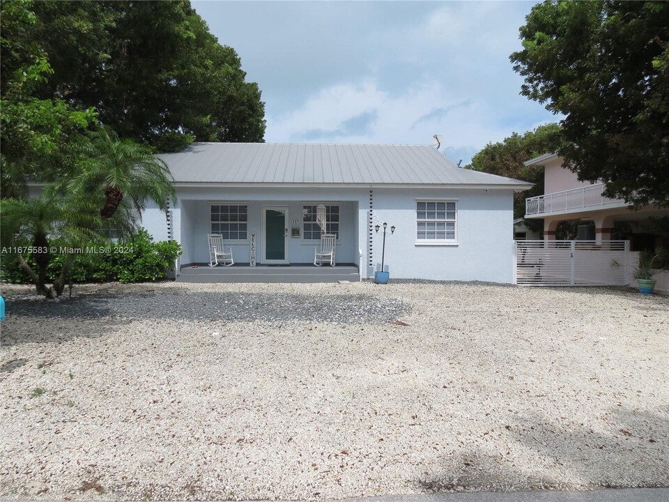 119 Peace Ave in Tavernier, FL - Building Photo