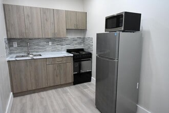 7545 NW 3rd Ave in Miami, FL - Building Photo - Building Photo