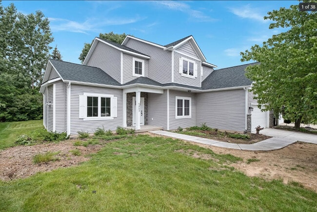 property at 5453 W Heathwood Dr SE