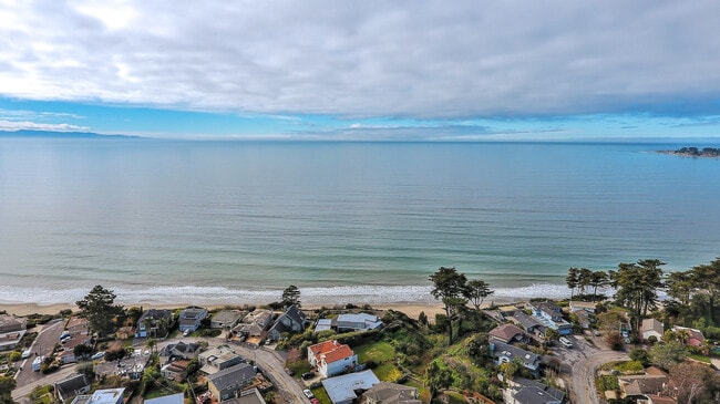 property at 231 Mar Vista Dr