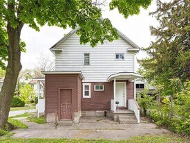 20 Cummings St in Rochester, NY - Building Photo