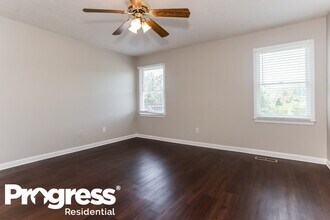 820 Tidwell Rd in Powder Springs, GA - Building Photo - Building Photo