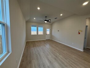 179 Kings Cyn Dr in Dripping Springs, TX - Building Photo - Building Photo