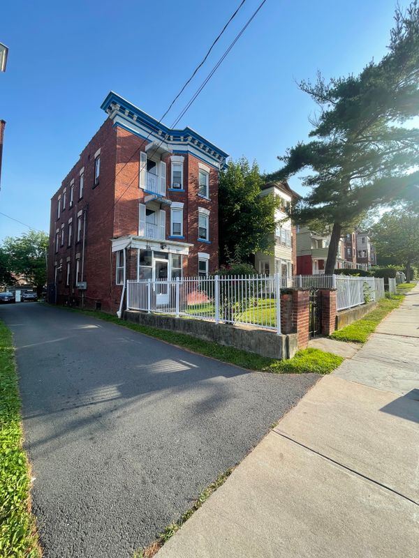 119 Shultas Pl in Hartford, CT - Building Photo - Building Photo