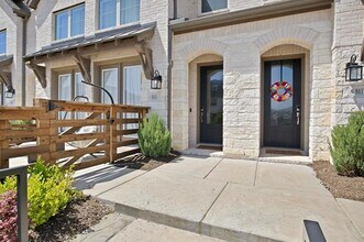 8033 Pne Is Wy in McKinney, TX - Building Photo - Building Photo