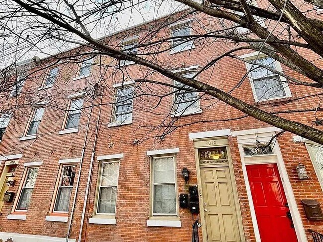 property at 2010 Fitzwater St