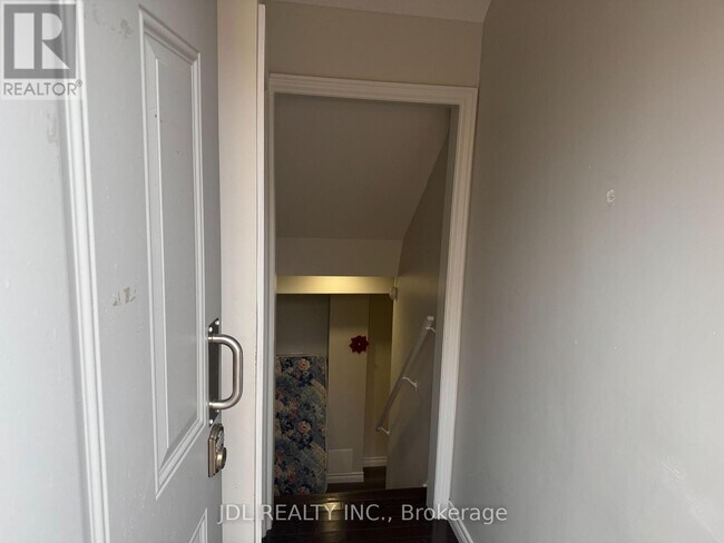 41 Maria Rd in Markham, ON - Building Photo - Building Photo