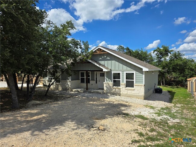 167 Twin Elm Dr in Canyon Lake, TX - Building Photo - Building Photo