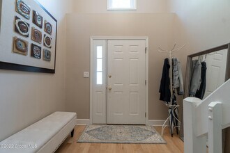 3 Deerwood Ct in Albany, NY - Building Photo - Building Photo
