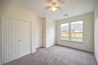 11906 Dinosaur Valley Dr in Sugar Land, TX - Building Photo - Building Photo