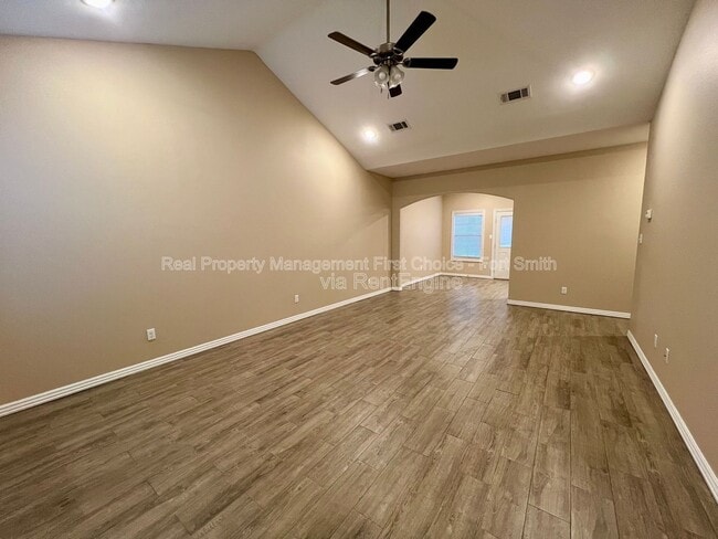 6803 MARIBETTE RD in Barling, AR - Building Photo - Building Photo