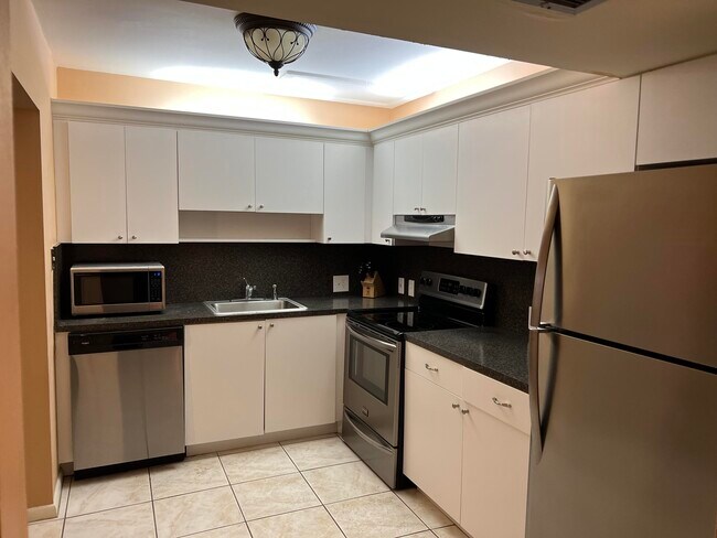 203 Suffolk F in Boca Raton, FL - Building Photo - Building Photo