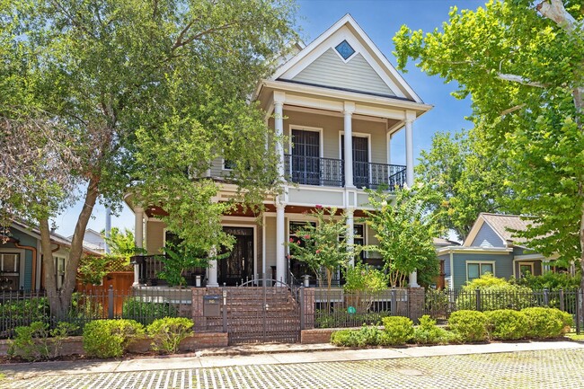 945 Waverly St in Houston, TX - Building Photo - Building Photo