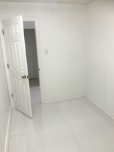 19 NW 36th Ct in Oakland Park, FL - Building Photo - Building Photo