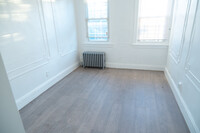 24 Radde Pl, Unit 1 in Brooklyn, NY - Building Photo - Building Photo