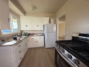 405 E Puente St-Unit -407 in Covina, CA - Building Photo - Building Photo