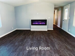 577 Bevers Ln in Valley View, TX - Building Photo - Building Photo