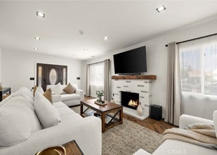 2935 Live Oak St in Walnut Park, CA - Foto de edificio - Building Photo