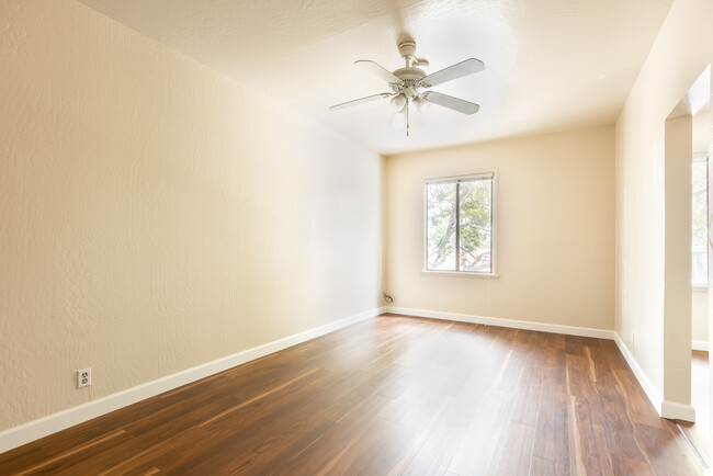 603 S 1st St in San Jose, CA - Building Photo - Interior Photo