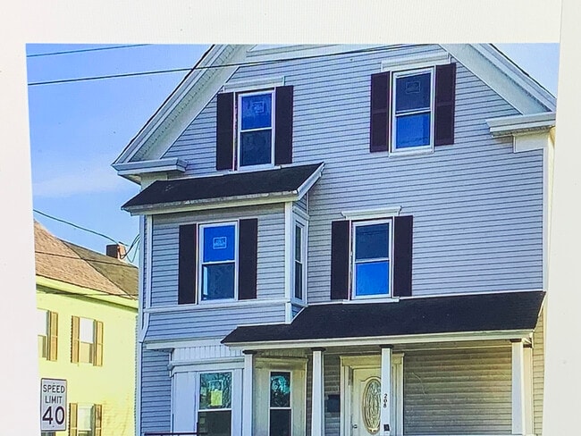 208 E Main St, Unit 2
