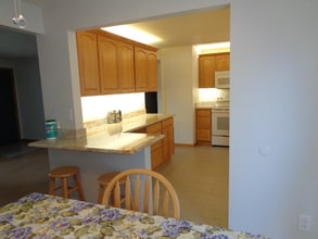 20309 20th Pl W in Lynnwood, WA - Foto de edificio - Building Photo