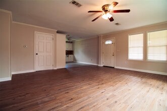 14203 E Ravine Run in Willis, TX - Building Photo - Building Photo