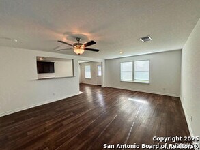 1032 Oriole Wy in Marion, TX - Building Photo - Building Photo