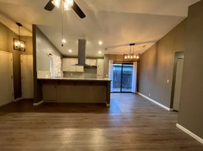 1331 Chignahuapan Way in Roseville, CA - Building Photo - Building Photo