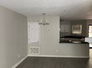 6720 Willowbrook Dr in Fayetteville, NC - Building Photo - Building Photo