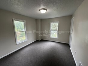 1016 E Stockbridge Ave in Kalamazoo, MI - Building Photo - Building Photo