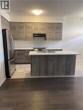 18 McLaren Ave in Brantford, ON - Building Photo - Building Photo